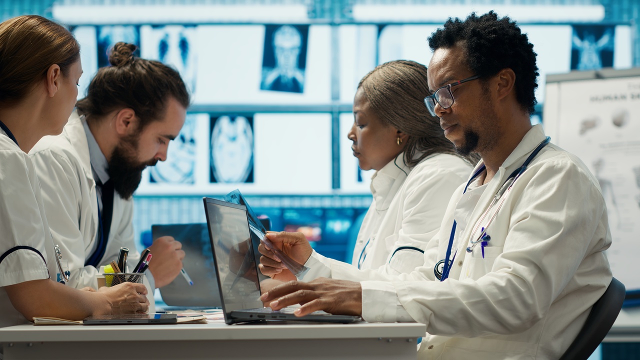 Conexão entre indústria, centros de pesquisa e pacientes como fator estratégico